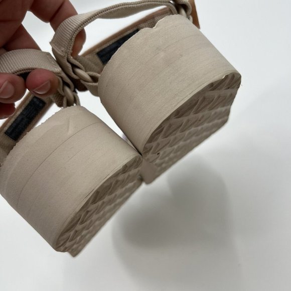 Teva Flatform Universal Karina Sandals - Picture 6 of 10